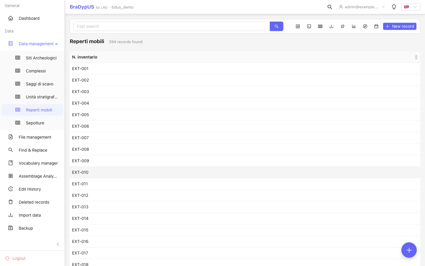 DataView showing a record list with the configured preview columns